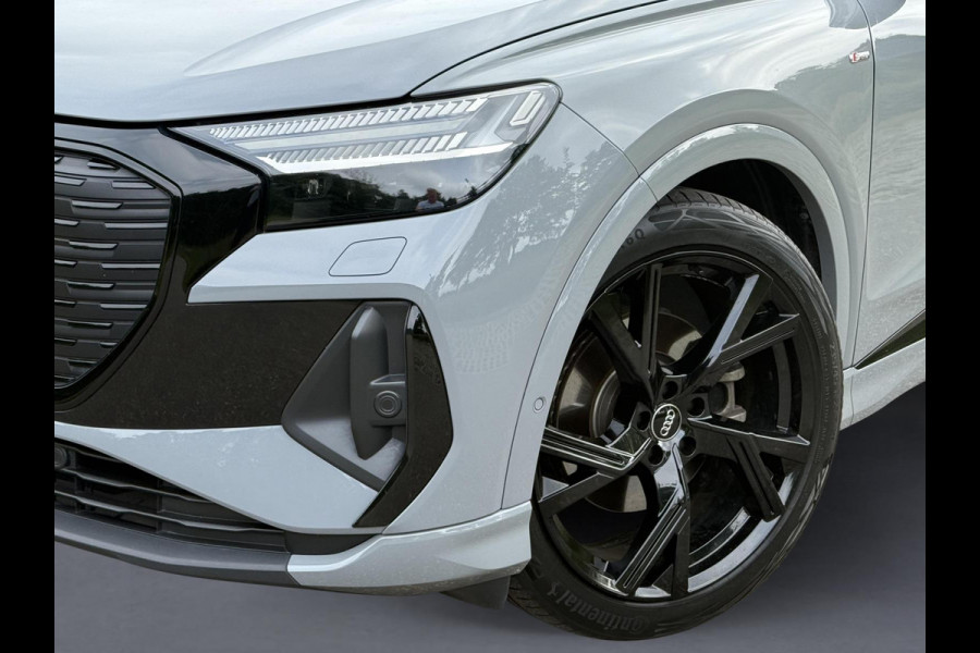 Audi Q4 e-tron 35 S edition 55 kWh, 2 x s-line, 21 inch, kieselgrijs, camera,1 e eigenaar. Nederlandse auto met nationale auto pas