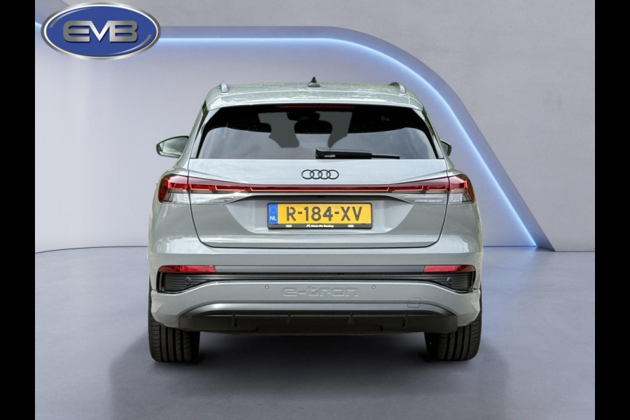 Audi Q4 e-tron 35 S edition 55 kWh, 2 x s-line, 21 inch, kieselgrijs, camera,1 e eigenaar. Nederlandse auto met nationale auto pas