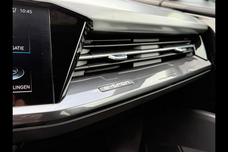 Audi Q4 e-tron 35 S edition 55 kWh, 2 x s-line, 21 inch, kieselgrijs, camera,1 e eigenaar. Nederlandse auto met nationale auto pas