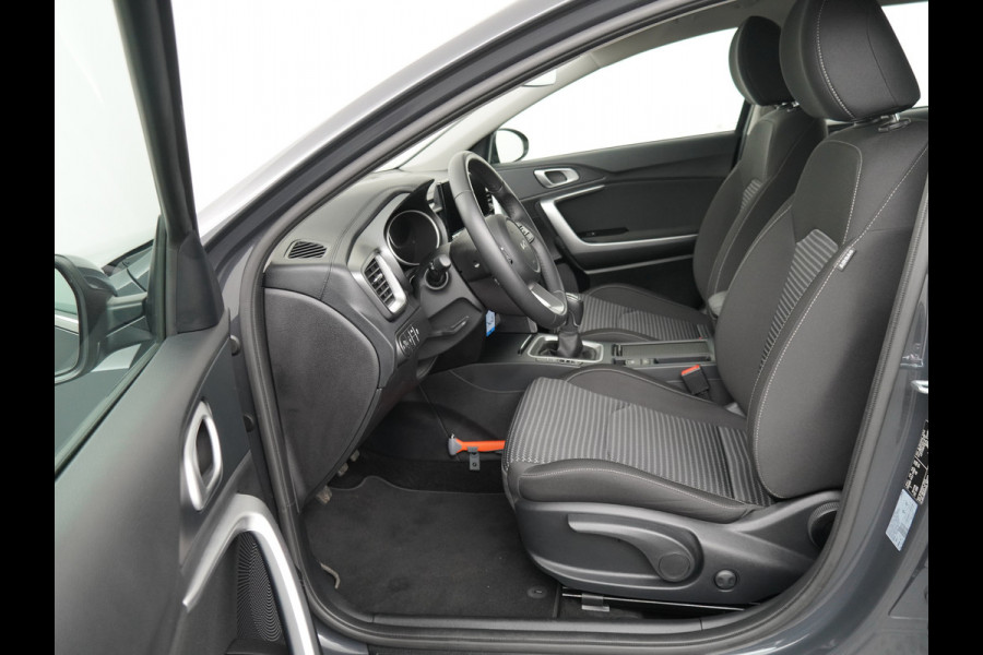 Kia Ceed Sportswagon 1.0 T-GDi DynamicLine - Navigatie - Climate Control - Lichtmetalen velgen - Apple Carplay/Android Auto - Fabrieksgarantie tot 06-2031