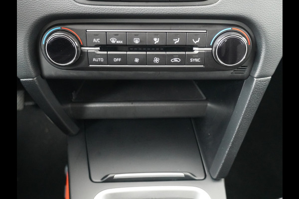 Kia Ceed Sportswagon 1.0 T-GDi DynamicLine - Navigatie - Climate Control - Lichtmetalen velgen - Apple Carplay/Android Auto - Fabrieksgarantie tot 06-2031