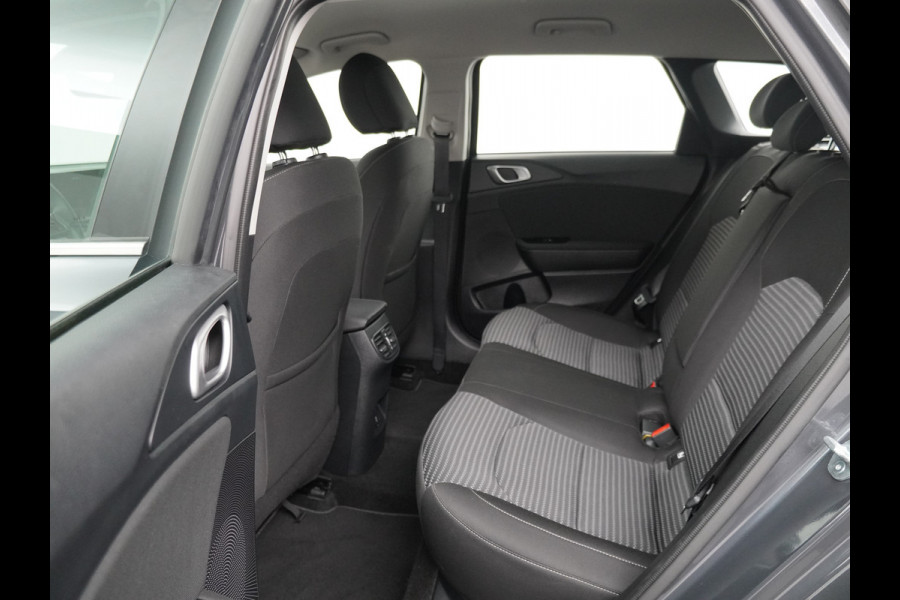 Kia Ceed Sportswagon 1.0 T-GDi DynamicLine - Navigatie - Climate Control - Lichtmetalen velgen - Apple Carplay/Android Auto - Fabrieksgarantie tot 06-2031