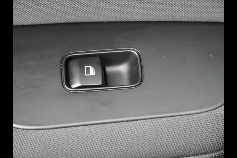 Kia Ceed Sportswagon 1.0 T-GDi DynamicLine - Navigatie - Climate Control - Lichtmetalen velgen - Apple Carplay/Android Auto - Fabrieksgarantie tot 06-2031