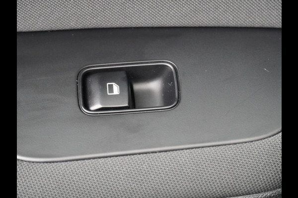 Kia Ceed Sportswagon 1.0 T-GDi DynamicLine - Navigatie - Climate Control - Lichtmetalen velgen - Apple Carplay/Android Auto - Fabrieksgarantie tot 06-2031