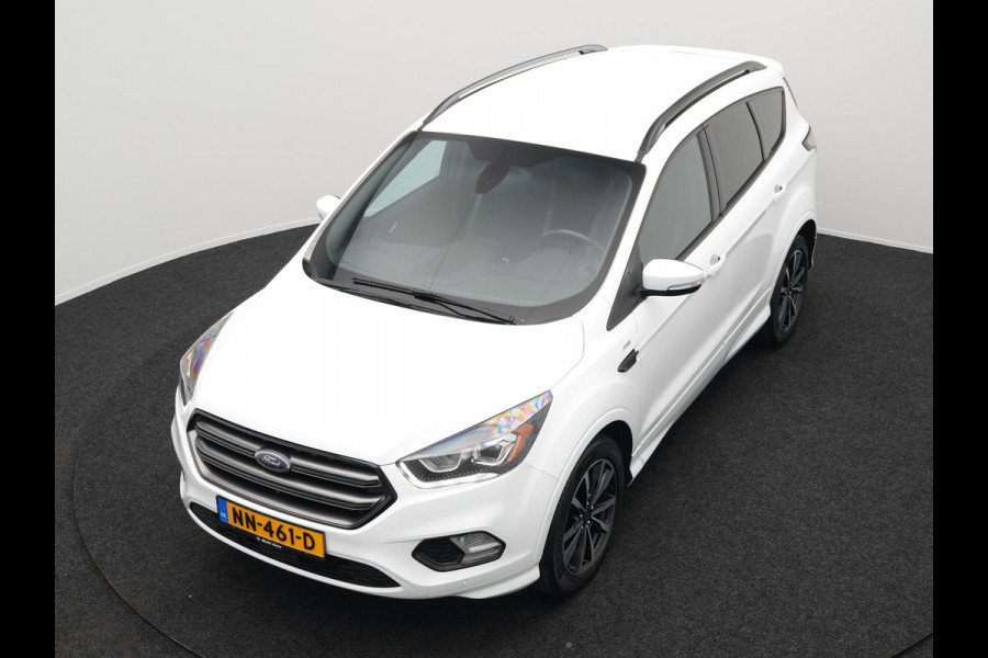 Ford Kuga 1.5 EcoBoost ST Line 2000kg Trekgewicht | Alcantara Sportstoelen | Apple Carplay | Navigatie | Trekhaak | Camera | Climate Control | Cruise Control | L.M. 18" | Parkeersensoren |
