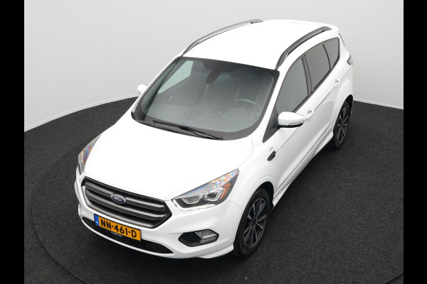 Ford Kuga 1.5 EcoBoost ST Line 2000kg Trekgewicht | Alcantara Sportstoelen | Apple Carplay | Navigatie | Trekhaak | Camera | Climate Control | Cruise Control | L.M. 18" | Parkeersensoren |