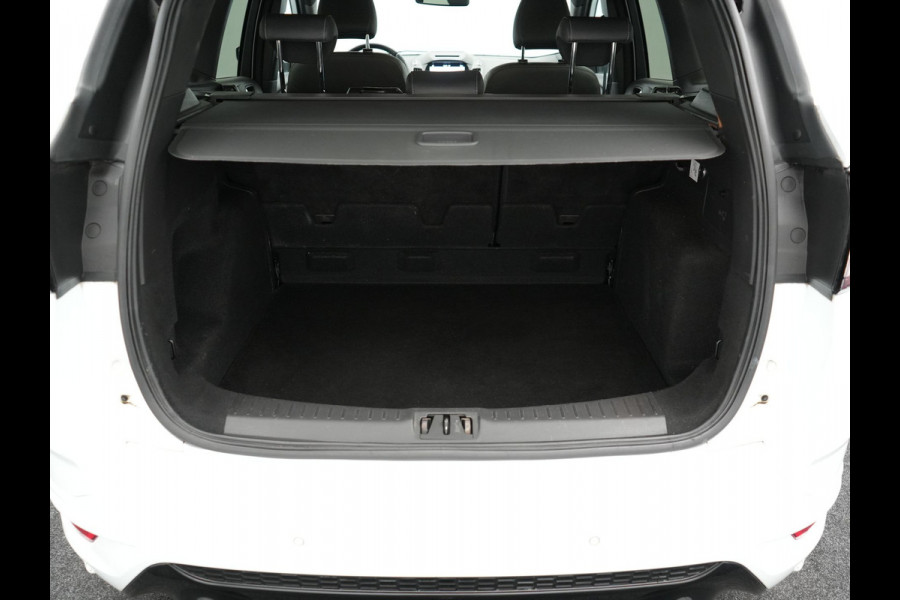 Ford Kuga 1.5 EcoBoost ST Line 2000kg Trekgewicht | Alcantara Sportstoelen | Apple Carplay | Navigatie | Trekhaak | Camera | Climate Control | Cruise Control | L.M. 18" | Parkeersensoren |