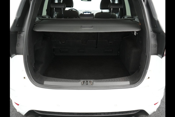Ford Kuga 1.5 EcoBoost ST Line 2000kg Trekgewicht | Alcantara Sportstoelen | Apple Carplay | Navigatie | Trekhaak | Camera | Climate Control | Cruise Control | L.M. 18" | Parkeersensoren |