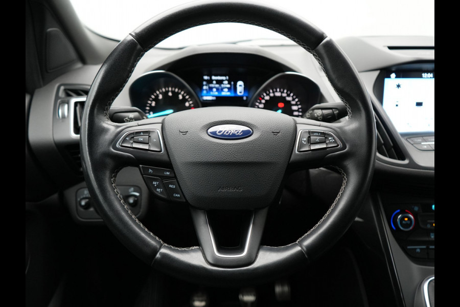 Ford Kuga 1.5 EcoBoost ST Line 2000kg Trekgewicht | Alcantara Sportstoelen | Apple Carplay | Navigatie | Trekhaak | Camera | Climate Control | Cruise Control | L.M. 18" | Parkeersensoren |