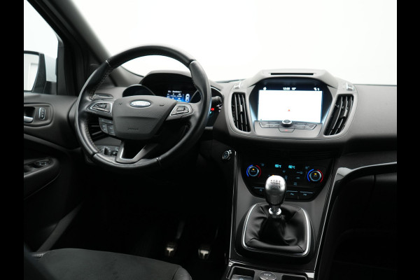 Ford Kuga 1.5 EcoBoost ST Line 2000kg Trekgewicht | Alcantara Sportstoelen | Apple Carplay | Navigatie | Trekhaak | Camera | Climate Control | Cruise Control | L.M. 18" | Parkeersensoren |