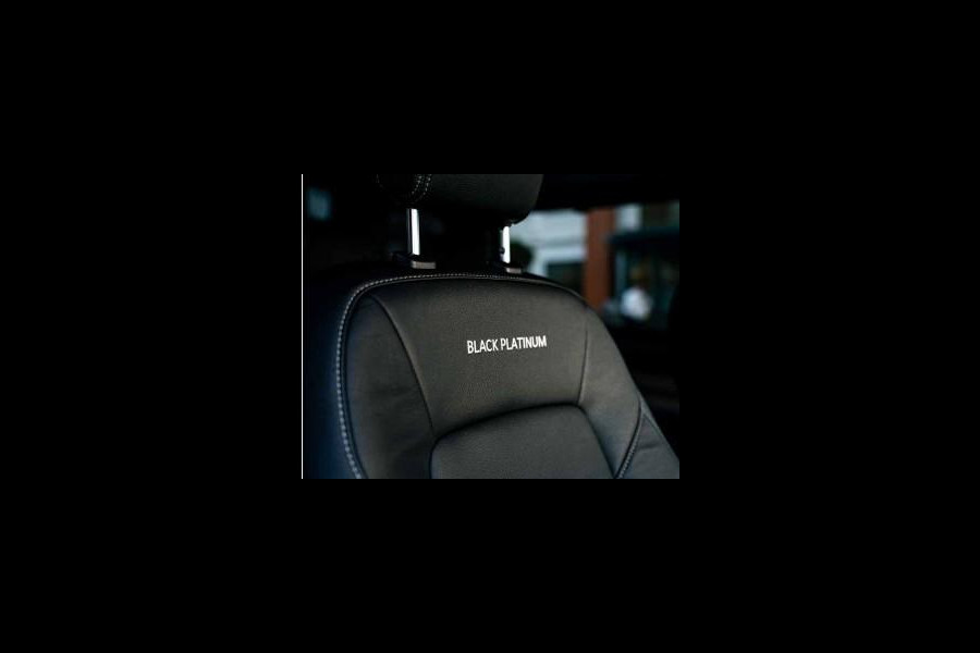 Ford Transit Custom 320 2.5 PHEV L2H1 Black Platinum DC 233pk | Netto bijtelling 2025 vanaf 461,- per maand! | Driver Assistance Pack Ultimate | Dubbele Zijschuifdeuren | Ford Voorraad