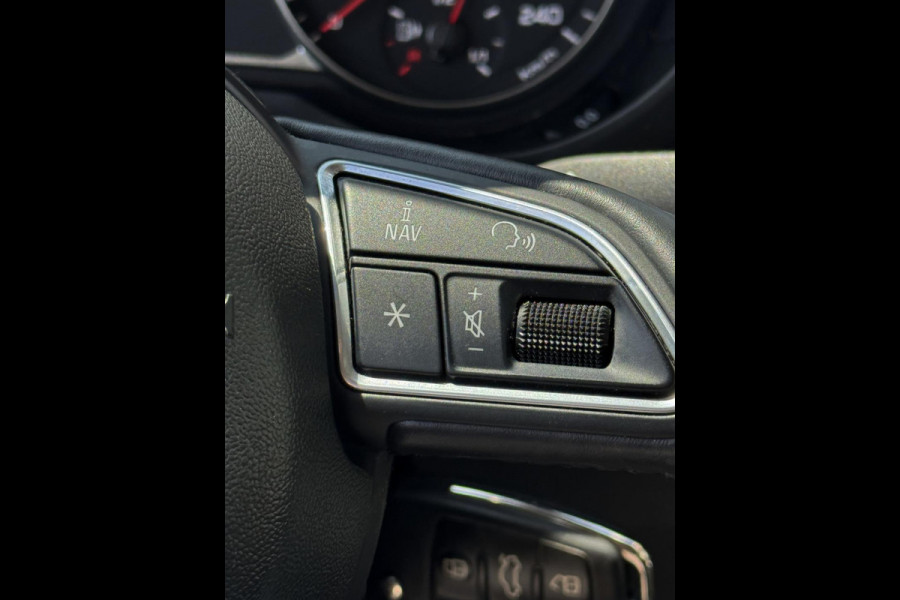 Audi A1 Sportback 1.4 TFSi -16V S-Line CoD Sport - Navigatie I Airco I Sport pakket & velgen I PDC I Dealer onderhouden