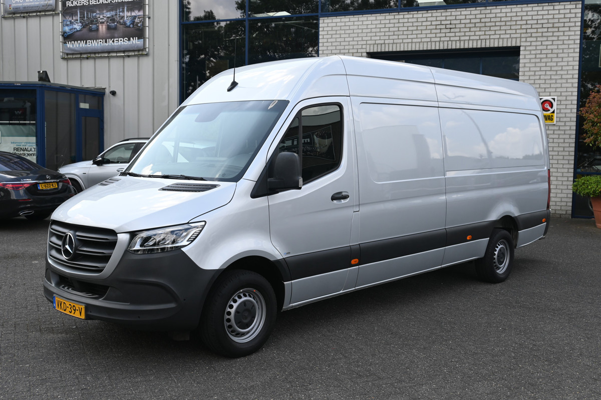 Mercedes-Benz Sprinter 315 CDI L3H2 MARGE 3500 KG trekhaak, LED koplampen, Voorruit verwarming Mercedes-Benz Sprinter 315 CDI L3H2 MARGE 3500 KG trekhaak, LED koplampen, Voorruit verwarming
