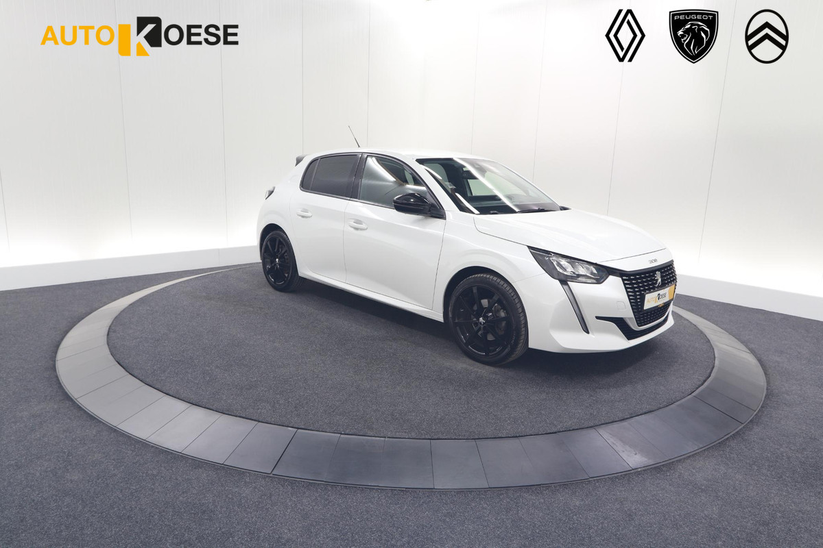 Peugeot 208 PureTech 100 EAT8 Allure Pack | Camera | Navigatie | Apple Carplay | Parkeersensoren | 17 Inch Lichtmetalen Velgen Peugeot 208 PureTech 100 EAT8 Allure Pack | Camera | Navigatie | Apple Carplay | Parkeersensoren | 17 Inch Lichtmetalen Velgen
