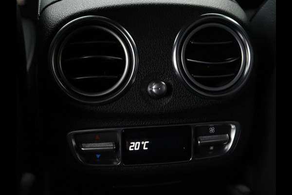 Mercedes-Benz E-Klasse 300de 4Matic AMG Night | Panoramadak | Trekhaak | Stoelverwarming | 360 camera | Adaptive cruise | Leder/Alcantara | Burmeseter | Matrix LED | Navigatie