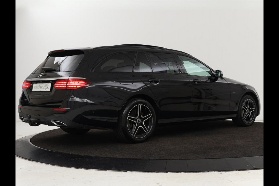 Mercedes-Benz E-Klasse 300de 4Matic AMG Night | Panoramadak | Trekhaak | Stoelverwarming | 360 camera | Adaptive cruise | Leder/Alcantara | Burmeseter | Matrix LED | Navigatie