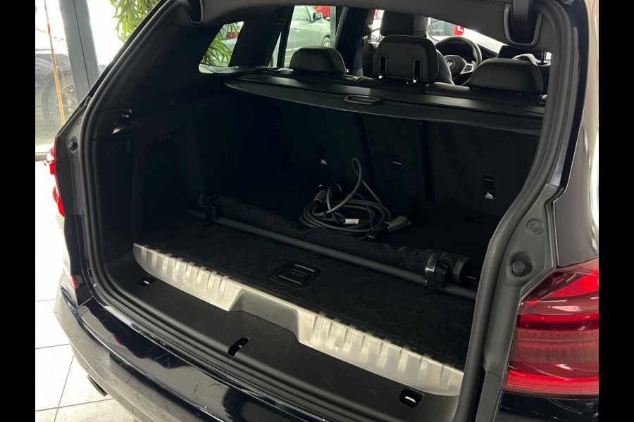 BMW X3 xDrive30e High Executive NL AUTO | PANO | TREKHAAK | CAMERA | LEDER |