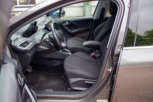 Peugeot 208 1.2 PureTech Tech Edition|Prijs rijklaar incl. 12 mnd garantie| Panodak Carplay Camera DAB Bluetooth Lmv Pdc Nav