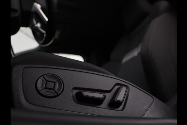 Audi A3 45 TFSIe Business Edition | Head-Up | Stoelverwarming | Adaptive cruise | Carplay | Bang & Olufsen | Matrix LED | Keyless | Park Assist | Virtual Cockpit