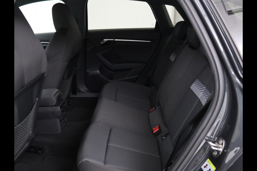 Audi A3 45 TFSIe Business Edition | Head-Up | Stoelverwarming | Adaptive cruise | Carplay | Bang & Olufsen | Matrix LED | Keyless | Park Assist | Virtual Cockpit