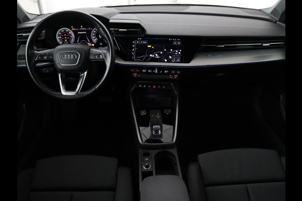 Audi A3 45 TFSIe Business Edition | Head-Up | Stoelverwarming | Adaptive cruise | Carplay | Bang & Olufsen | Matrix LED | Keyless | Park Assist | Virtual Cockpit
