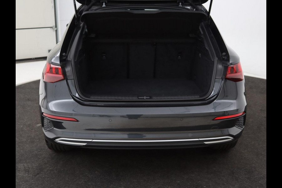 Audi A3 45 TFSIe Business Edition | Head-Up | Stoelverwarming | Adaptive cruise | Carplay | Bang & Olufsen | Matrix LED | Keyless | Park Assist | Virtual Cockpit