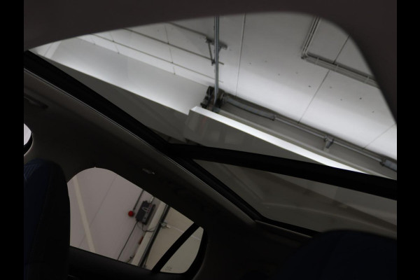 Lynk & Co 01 1.5 Plug In | Panoramadak | Infinity by Harman | 360 camera | Adaptive cruise | Stoelverwarming | Carplay | Memory | Full LED