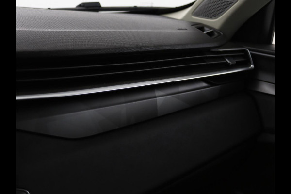 Lynk & Co 01 1.5 Plug In | Panoramadak | Infinity by Harman | 360 camera | Adaptive cruise | Stoelverwarming | Carplay | Memory | Full LED