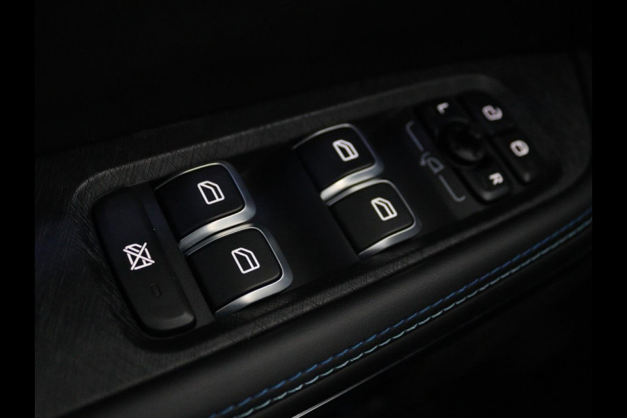 Lynk & Co 01 1.5 Plug In | Panoramadak | Infinity by Harman | 360 camera | Adaptive cruise | Stoelverwarming | Carplay | Memory | Full LED