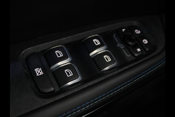 Lynk & Co 01 1.5 Plug In | Panoramadak | Infinity by Harman | 360 camera | Adaptive cruise | Stoelverwarming | Carplay | Memory | Full LED
