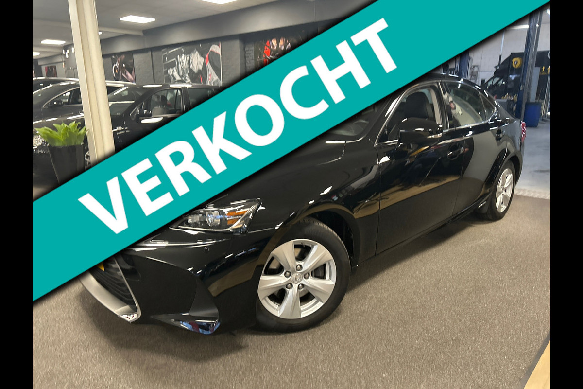 Lexus IS 300h Hybrid / Automaat / navi / boeken / origineel Ned zeer nette staat Lexus IS 300h Hybrid / Automaat / navi / boeken / origineel Ned zeer nette staat