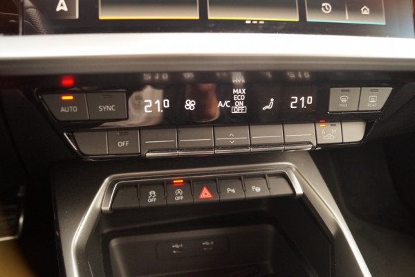 Audi A3 Limousine 35 TFSI 150pk Automaat S-Line Edition One