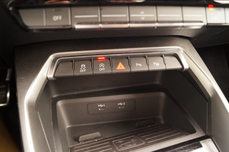 Audi A3 Limousine 35 TFSI 150pk Automaat S-Line Edition One