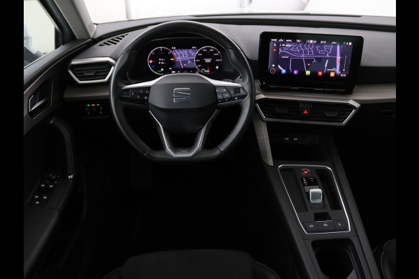 Seat Leon 1.4 TSI e-Hybrid PHEV | Stoel & stuurverwarming | Leder/Alcantara | Carplay | Camera | Navigatie | Memory | Park Assist | Full LED