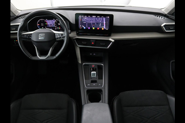 Seat Leon 1.4 TSI e-Hybrid PHEV | Stoel & stuurverwarming | Leder/Alcantara | Carplay | Camera | Navigatie | Memory | Park Assist | Full LED