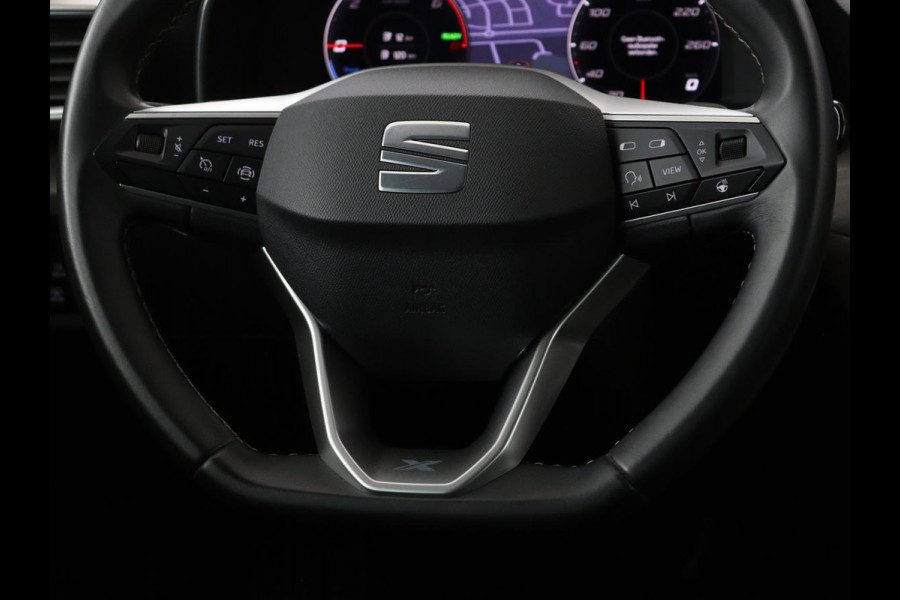 Seat Leon 1.4 TSI e-Hybrid PHEV | Stoel & stuurverwarming | Leder/Alcantara | Carplay | Camera | Navigatie | Memory | Park Assist | Full LED