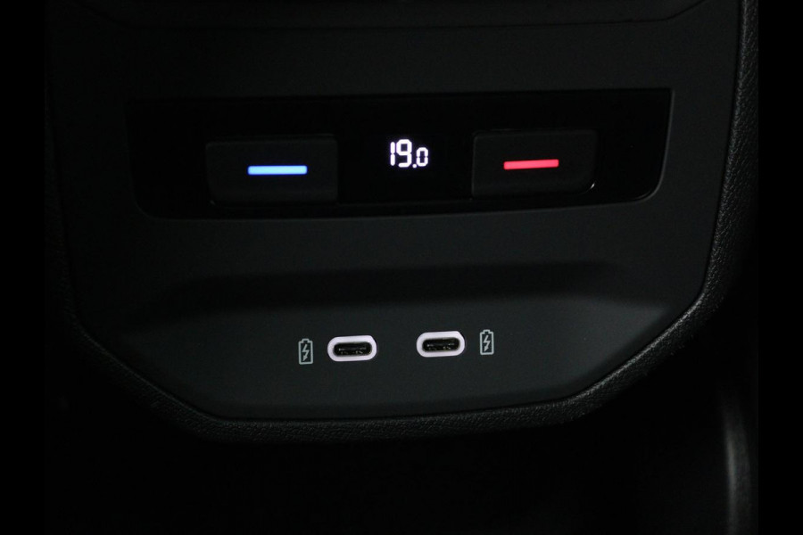 Seat Leon 1.4 TSI e-Hybrid PHEV | Stoel & stuurverwarming | Leder/Alcantara | Carplay | Camera | Navigatie | Memory | Park Assist | Full LED