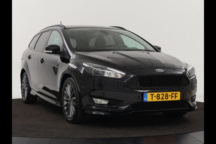 Ford Focus 1.0 EcoBoost 140pk ST-Line | Stoel & stuurverwarming | Xenon | Carplay | Navigatie | Climate control | Parkeerhulp | Cruise control