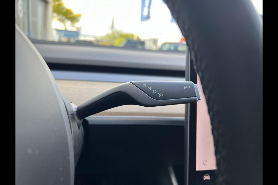 Tesla Model 3 Standard RWD Plus 60 kWh