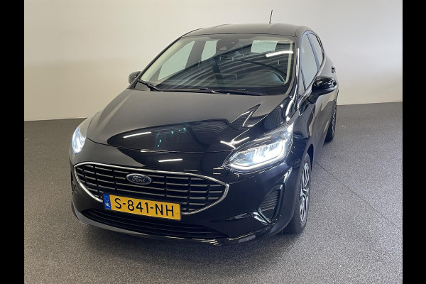 Ford Fiesta 1.0 EcoBoost Hybrid Titanium Climate control Navigatie Cruise control LED Apple Carplay/ Android Auto Achteruitrij camera Parkeersensor voor