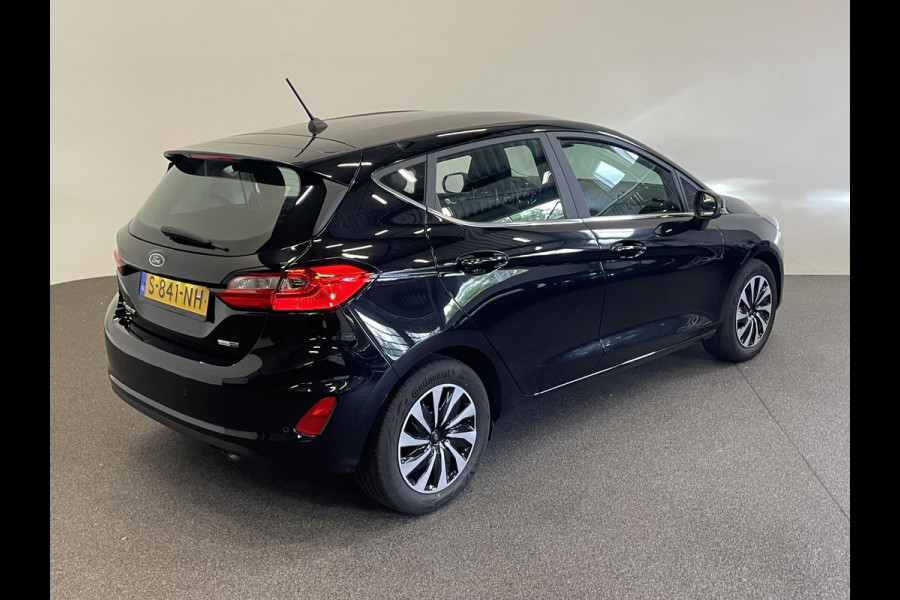Ford Fiesta 1.0 EcoBoost Hybrid Titanium Climate control Navigatie Cruise control LED Apple Carplay/ Android Auto Achteruitrij camera Parkeersensor voor