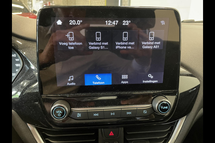 Ford Fiesta 1.0 EcoBoost Hybrid Titanium Climate control Navigatie Cruise control LED Apple Carplay/ Android Auto Achteruitrij camera Parkeersensor voor