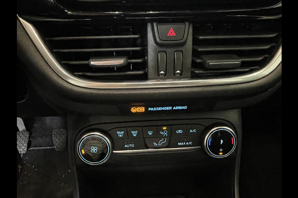 Ford Fiesta 1.0 EcoBoost Hybrid Titanium Climate control Navigatie Cruise control LED Apple Carplay/ Android Auto Achteruitrij camera Parkeersensor voor