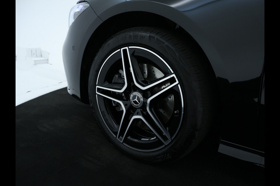 Mercedes-Benz CLA-Klasse 250 e AMG Line | AMG Line | Panorama Schuif-Kanteldak | NIght Pakket | Sfeerverlichting | Trekhaak | Inclusief 24 maanden MB Certified garantie voor Europa.