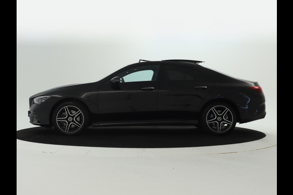 Mercedes-Benz CLA-Klasse 250 e AMG Line | AMG Line | Panorama Schuif-Kanteldak | NIght Pakket | Sfeerverlichting | Trekhaak | Inclusief 24 maanden MB Certified garantie voor Europa.