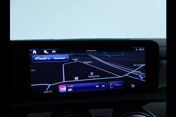 Mercedes-Benz CLA-Klasse 250 e AMG Line | AMG Line | Panorama Schuif-Kanteldak | NIght Pakket | Sfeerverlichting | Trekhaak | Inclusief 24 maanden MB Certified garantie voor Europa.