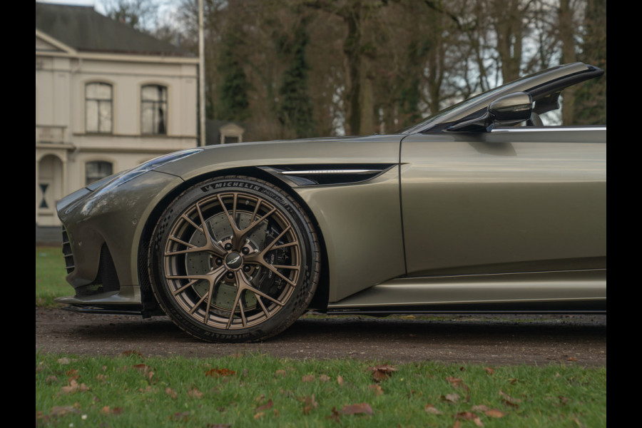Aston Martin DB12 Volante 4.0 V8 | Titanium Grey | Subliem!