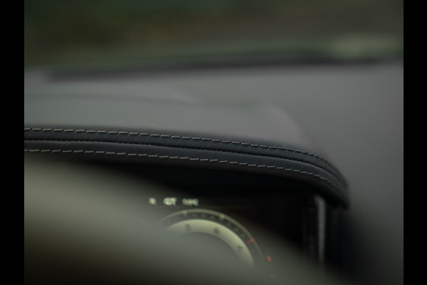 Aston Martin DB12 Volante 4.0 V8 | Titanium Grey | Subliem!