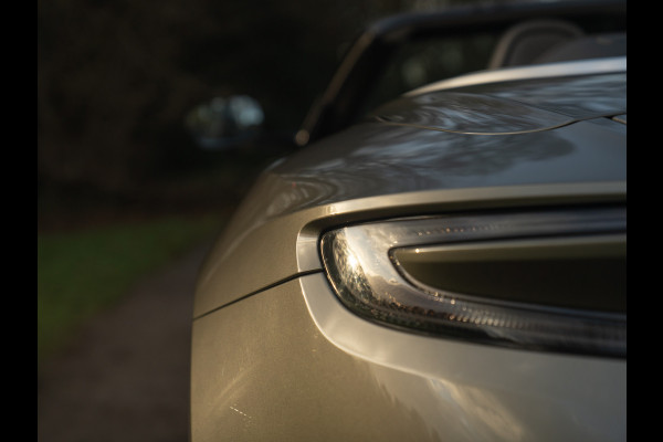 Aston Martin DB12 Volante 4.0 V8 | Titanium Grey | Subliem!