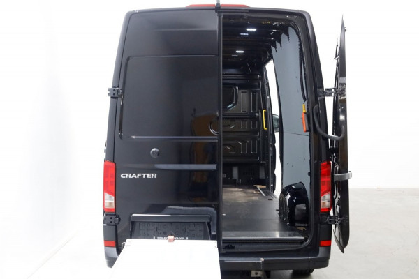 Volkswagen Crafter 35 2.0 TDI 177pk L4H3 (L3H2) Maxi Easy Acces Laadklep 500kg 2x Schuifdeur 04-2021